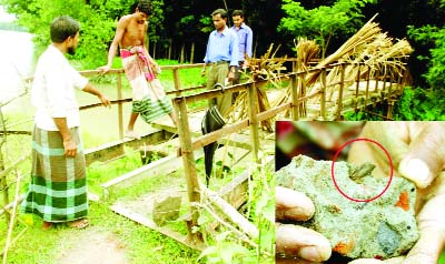 JHALAKATI: A bridge at South Adakhola needs immediate repair to ease the sufferings of people.