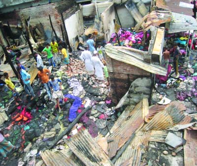 NARAYNGANJ: Khadar market at Panchrukhi Bazar in Narayanganj was gutted on Thursday.