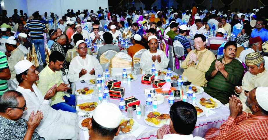 BOGRA: Iftar Mahfil of Bogra Press Club was held at Bogra Convention Centre on Saturday.