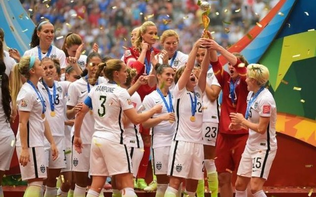 US players react as they receive the FIFA Women's World Cup trophy after defeating Japan in the final of the FIFA 2015 Women's World Cup. Photo: USA TODAY Sports via Reuters