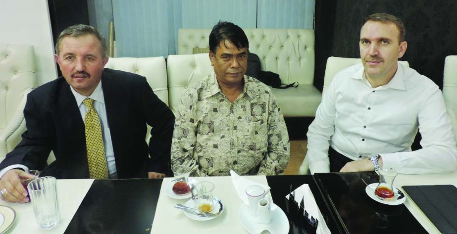 Turkish Chamber of Commerce and Industry President Fikret Cicek(Left), The Daily New Nation GM Syed Altaf Hosssain (right) and Turkish International School, Dhaka, Chairman Bedrettin Suata attended an Iftar party organized by the chamber at a city hotel