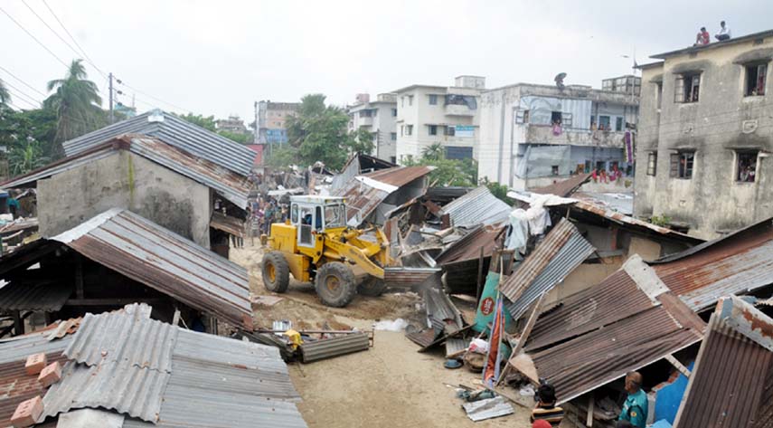CCC Mobile court evicted unauthorized shops at Agrabad CDA area in the city yesterday.