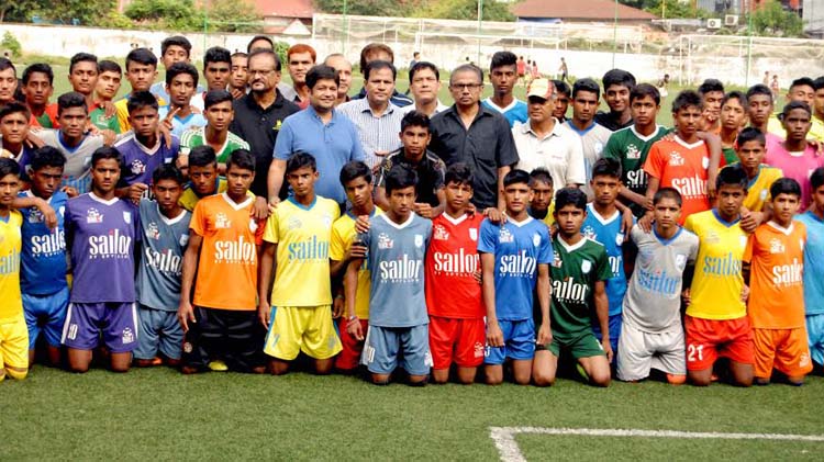 The primarily selected footballers of the Bangladesh National Under-16 Football team and the guests and the officials of Bangladesh Football Federation (BFF) pose for a photo session at the BFF Artificial Turf on Saturday.