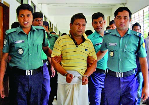 Court in Sylhet on Monday taken the prime accused Muhith on 5-day remand for torturing Razon to death at Kumargaon area. Another murder accused Kamrul (inset) who fled to Saudi Arabia was nabbed at Jeddha by police with the help of Bangladeshi expats.