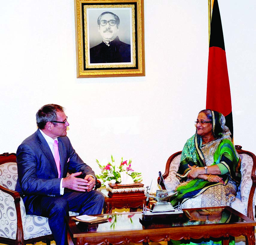 Newly appointed German Ambassador to Bangladesh Dr Thomas Heinrich Prinz paid a courtesy call on Prime Minister Sheikh Hasina at the latter's office on Wednesday.