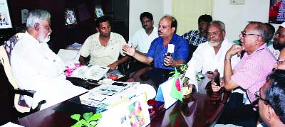 RANGPUR: Rangpur City Mayor Sarfuddin Ahmed Jhantu speaking at a view exchange meeting at his office on trade license fee with business community leaders of Rangpur city on Monday.