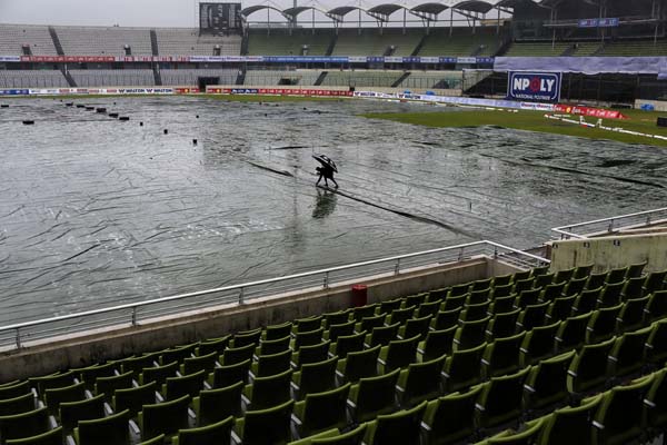 Persistent rain delayed the start of play on the third day of the second cricket Test match between Bangladesh and South Africa at the Mirpur Sher-e-Bangla National Cricket Stadium on Saturday. Rain also washed out third day play.