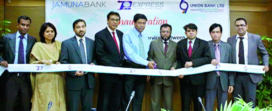 Union Bank Limited, Jamuna Bank Limited and Placid Express USA, a remittance service provider, sign a corporate deal for remittance service in Dhaka recently. Mohammad H Rashid, CFO of Placid Express, Syed Abdullah Mohammed Saleh, DMD of Union Bank Limite