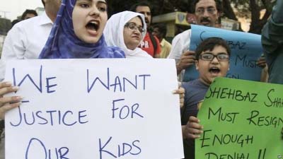 Protesters in Pakistan demanded "justice for our kids"""