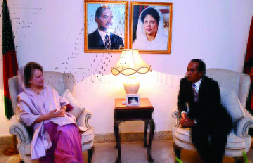 Outgoing Turkey Envoy to Bangladesh Huseyn Muftuoglu called on BNP Chairperson Begum Khaleda Zia at the latter's Gulshan office in the city on Monday.