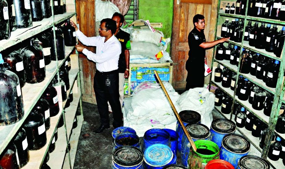 RAB-10 team led by an Executive Magistrate raided the Padma Homoeo Laboratories at Bhanga Press area in Jatrabari on Monday, arrested and fined the owner for producing contaminated drugs. The Lab was also sealed.