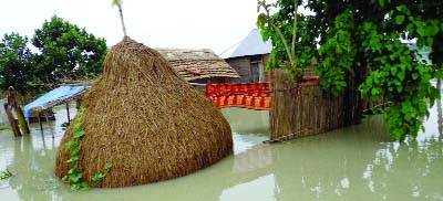 RANGPUR: The flood situation deteriorated further on Friday following continuous onrush of water from the upper catchments fresh low-lying areas in several northern districts on the Brahmaputra basin.