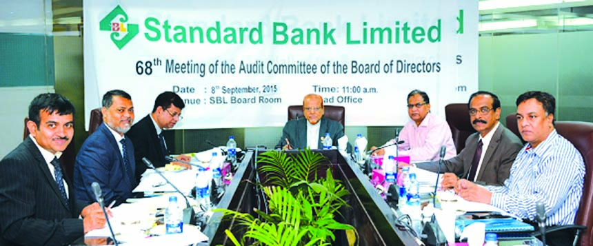 SS Nizamuddin Ahmed, Chairman of Audit Committee of Standard Bank Limited, presiding over the 68th meeting at its boardroom on Tuesday. Kamal Mostafa Chowdhury, Md Zahedul Hoque, Md Fayekuzzaman, member of the committee, Managing Director Md Nazmus Salehi