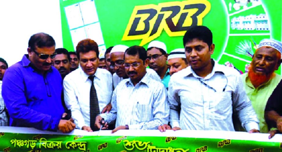 Abrour Hossain, GM (Traders) of BRB Cable Industries Ltd, inaugurating its 92nd sales center at Panchagarh on Thursday. Zone in-charge Dewan Abdul Matin, and other sales department members were present.