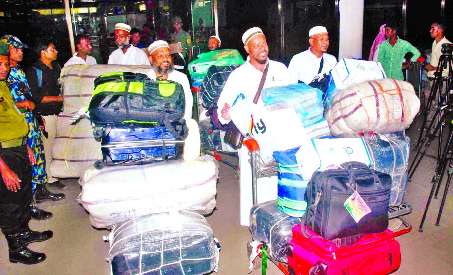 The first batch of the Biman Airlines with 300 Hajis returned to Hazrat Shahjalal International Airport, Dhaka on Monday evening.