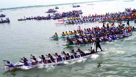 NARSINGDI: A traditional boat race was held in Meghna river in Narsingdi organised by Sher-e- Bangla Club on Saturday.