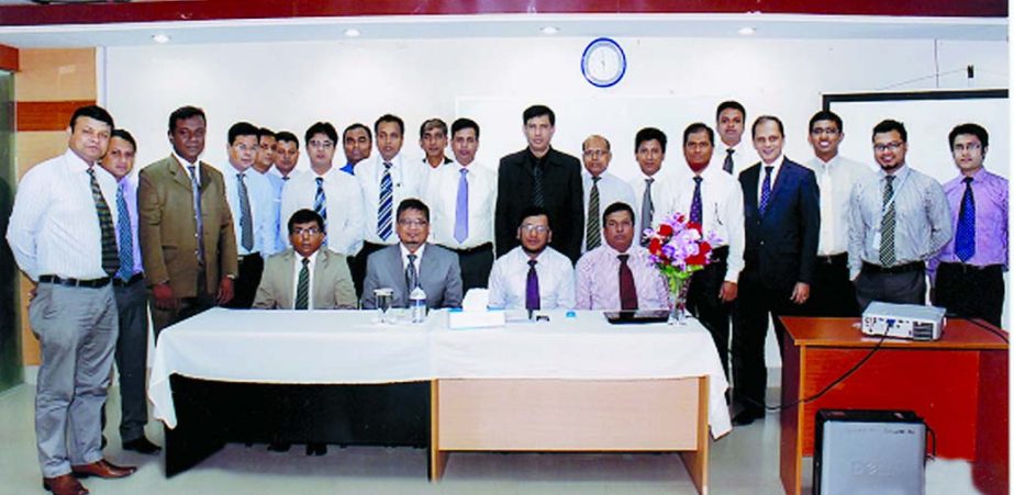 Mamun Mahmud, EVP & Head of Human Resources Division of Jamuna Bank Ltd, poses with the participants of a wrkshop on "Key Performance Indicators" (KPI) management for head of branch at its Training Academy recently.