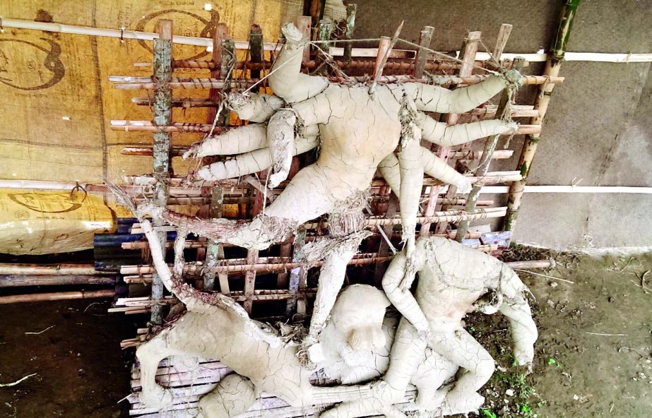 MOULOVIBAZAR: Miscreants vandalised idols at a temple near Chandpur village in Barolekha Upazila on early Tuesday.