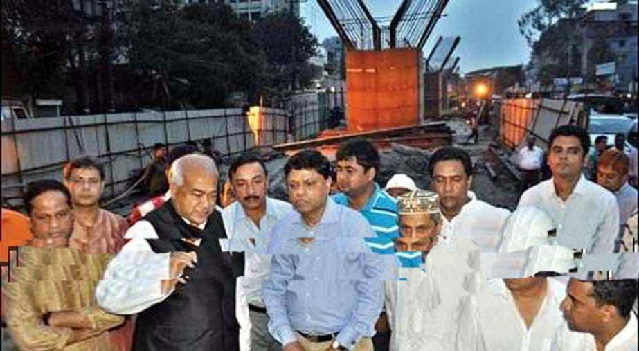 Minister for Housing and Public Works Engr Mosharraf Hossain visited ongoing construction works of Akhtaruzzaman Flyover from Muradpur to Lalkhan Bazar point in the port city on Friday.