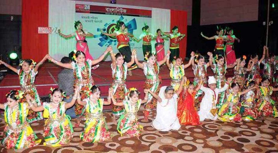 Participants at a cultural function in observance of the fifth founding anniversary of newsportal Banglanews24.com recently.