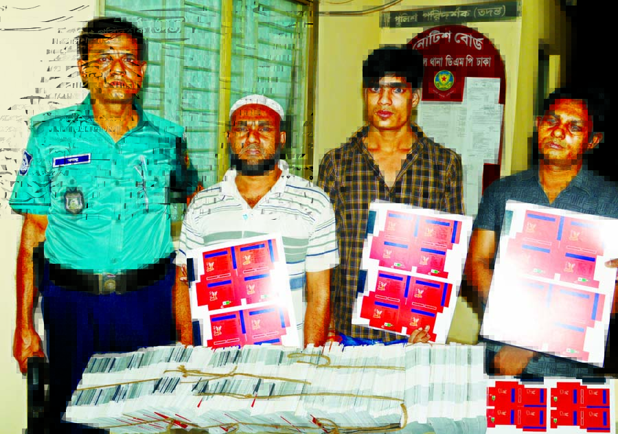 Motijheel thana police nabbed three persons with forged labels using the name of Modern Herbal by conducting raid on Mayer Doa Press in the city's Arambag area on Tuesday.