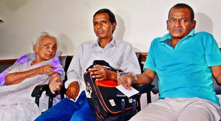 Police on Monday arrested three persons including an old woman from RAJUK Bhaban for deceiving land and later they were handed them over to police by the authorities.