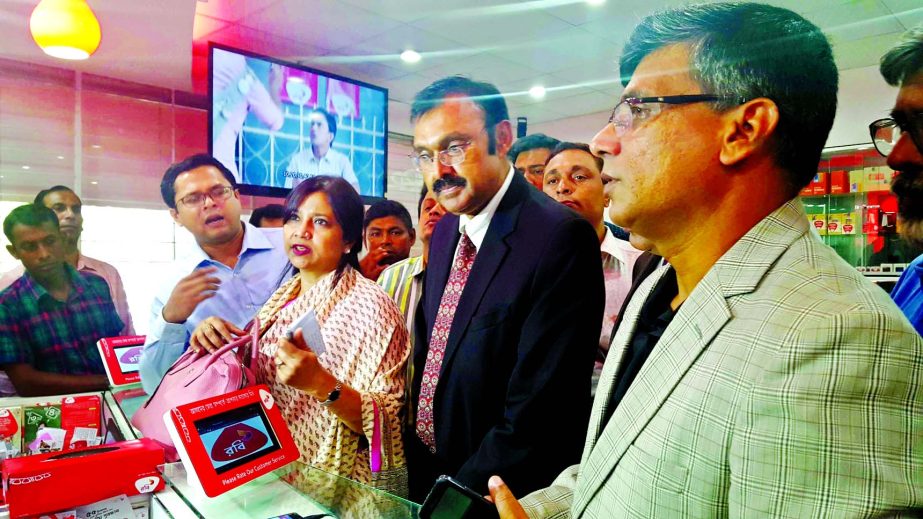 State Minister for Post and Telecommunication Tarana Halim on Monday visiting Robi Sheba center at Gulshan 1 area in the city.