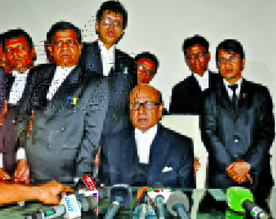 Defence lawyer Advocate Khondkar Mahbub Hossain speaking at a press conference on the verdict of review appeal of death convicted for the crimes against humanity Jamaat leader Ali Ahsan Mohammad Mojahid and BNP leader Salauddin Quader Chowdhury at the off