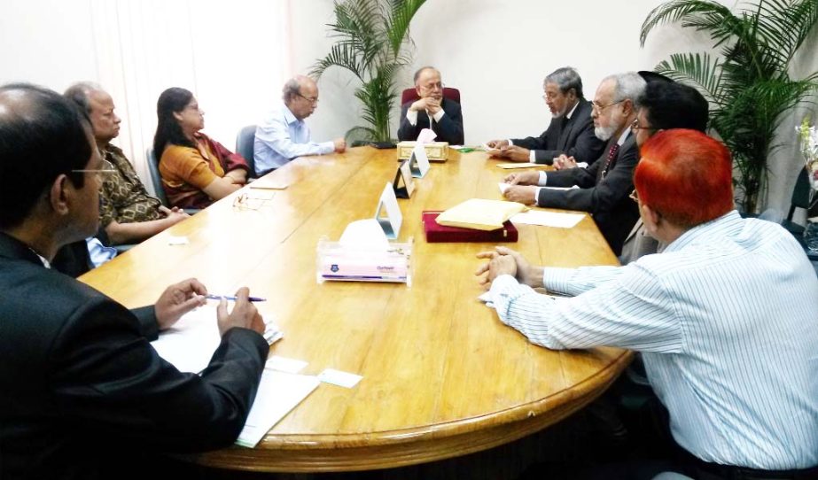 Chairman of Bangladesh University Grant Commission Prof. Abdul Mannan met with a delegation from International Islamic University Chittagong (IIUC) led by its Vice Chancellor Prof. Dr. AKM Azharul Islam recently.