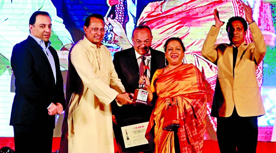 Sarah Begum Kobori, film star and a former MP, has received lifetime achievement award 'Uro-CJFB Performance Award 2014' for her contribution to the cultural arena. The award giving ceremony was held at the International Convention City Bashundhara in t