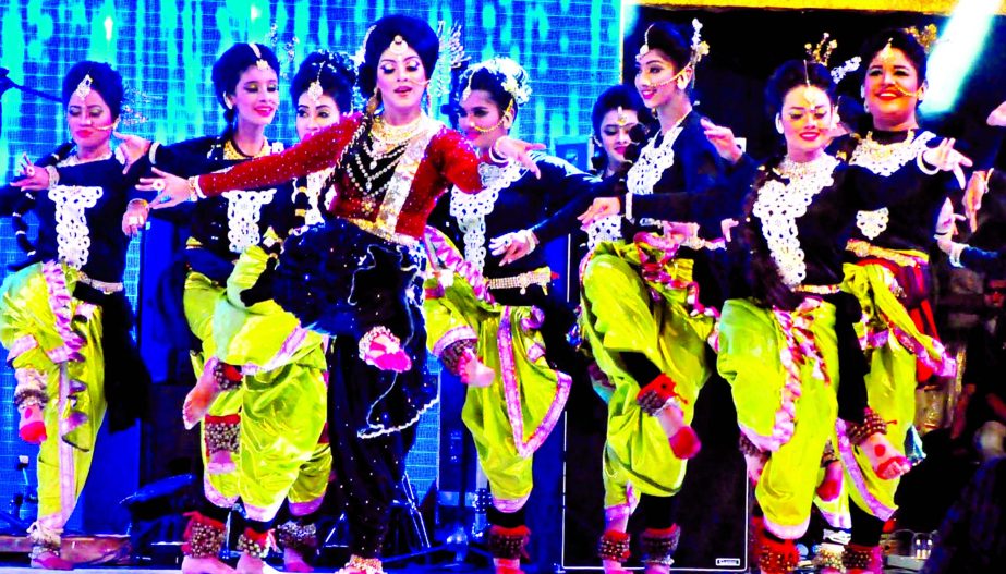 Sadia Islam Mou and the other artistes perform a gala dance marking the opening ceremony of the 3rd Bangladesh Premier League (BPL) at the Sher-e-Bangla National Cricket Stadium in Mirpur on Friday.