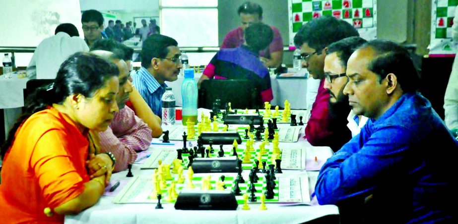 A scene from the 6th round games of the Walton Premier Division Chess League at the Auditorium of National Sports Council Tower on Friday.