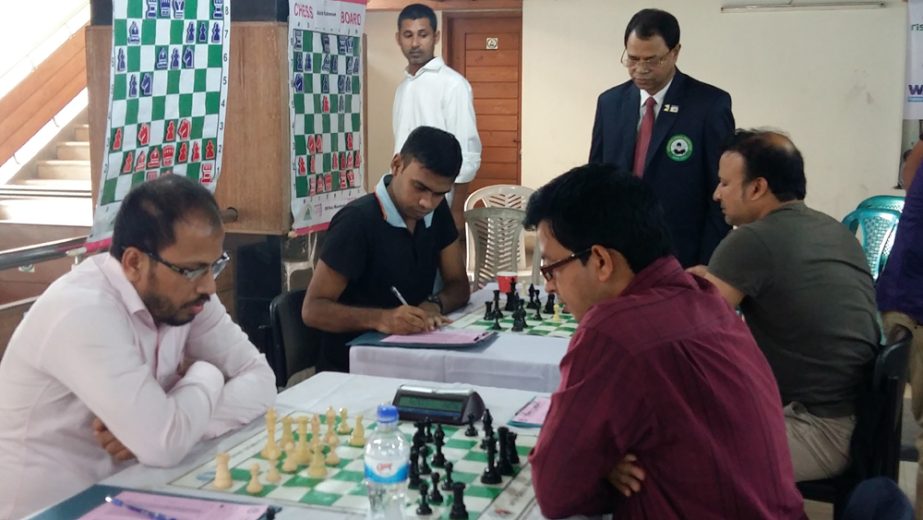 Scene from the 7th round games of Premier Division Chess League at National Sports Council Tower auditorium lounge on Saturday.