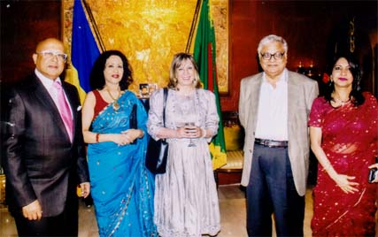 Economic Affairs Adviser to the Prime Minister, Dr. Mashiur Rahman, Editor-in-Chief of UNB Enayetullah Khan and Director of Gallery Cosmos Tehmina Enayet are, among others, seen at a reception hosted by Honorary Consul of Romania in Bangladesh Enayetullah