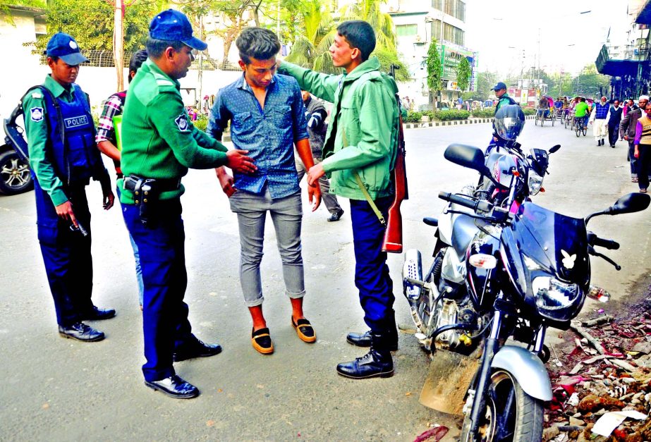 Law enforcers conducting search operation in city in a bid to check crimes. This photo was taken from Tikatuli inter-section on Sunday.