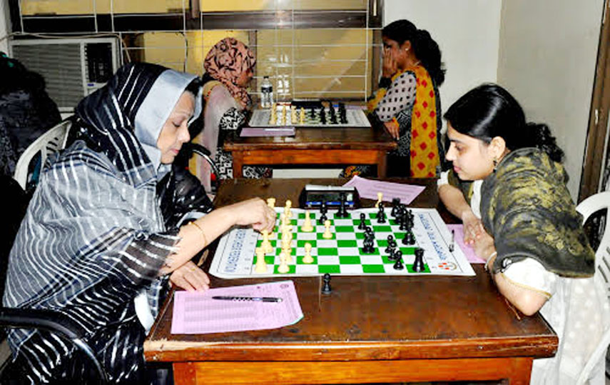 WIM Rani Hamid (left) playing against Kishwara Shajrin Evana during the sixth round matches of the 1st Shamsher Ali Memorial Women's FIDE Rating Chess Competition at the Bangladesh Chess Federation hall-room on Wednesday.