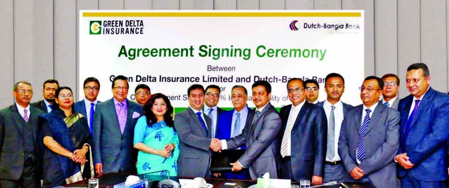 Syed Moinuddin Ahmed, Additional Managing Director and Company Secretary of Green Delta Insurance Company Ltd and Abul Kashem Md Shirin, Deputy Managing Director of Dutch-Bangla Bank Limited, sign an agreement for online payment service and 0% instapay fa