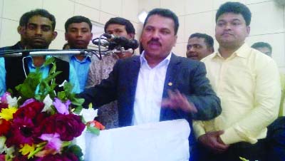 NARAYANGANJ: Alhaj Nazrul Islam Babu MP addressing a meeting in observance of the 68th founding anniversary of Bangladesh Chhatra League at Ariaihazar upazila recently.