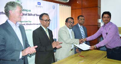 KHULNA: Prof Dr Md Rezaul Karim, Director, Institutional Quality Assurance Cell ( IQAC) , Khulna University distributing certificate among the participants of a workshop yesterday.