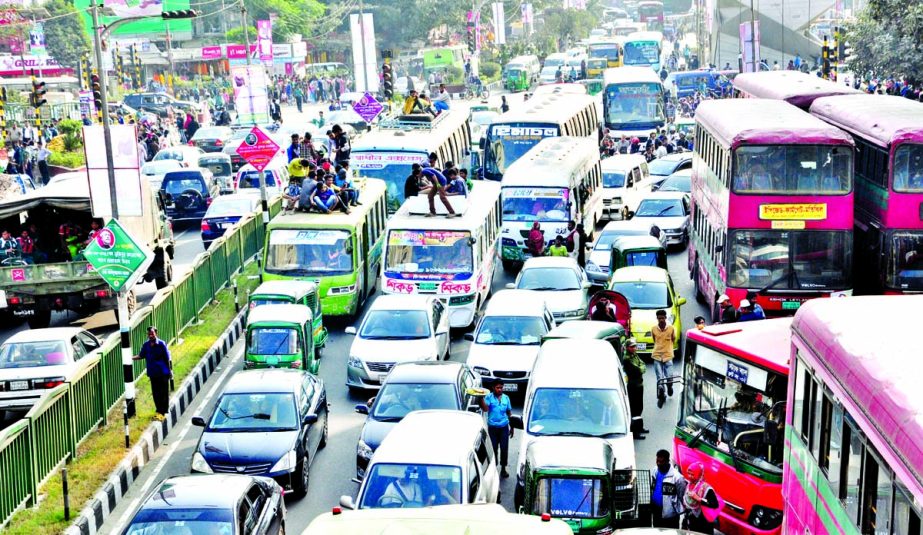 City witnessed massive traffic gridlock as vehicles remained stuck for hours causing sufferings to commuters following AL rallies marking Bangabandhu's Homecoming Day on Monday.