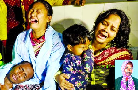 Relatives wailing after the death of tea seller Babul Matabbar (inset) at DMCH on Thursday.
