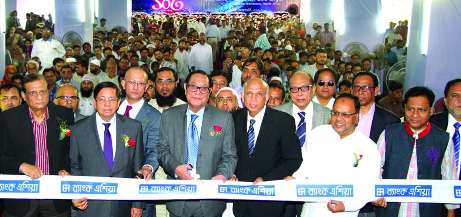 A Rouf Chowdhury, Chairman of Bank Asia, inaugurating its 103rd Branch of the Bank at Mirpur-1 in the Dhaka on Wednesday. Vice Chairmen Mohd. Safwan Choudhury and AM Nurul Islam, Chairman of the Board of Executive Committee Rumee A Hossain were present.