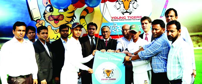 Ahamed Kamal Khan Chowdhury, Managing Director of Prime Bank inaugurating Young Tigers National School Cricket Tournament in the city on Sunday.