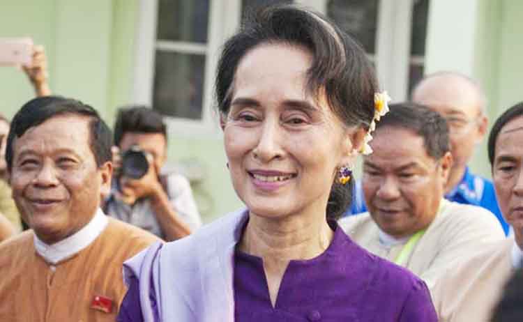 Myanmar opposition leader Aung San Suu Kyi seen with the party leaders.