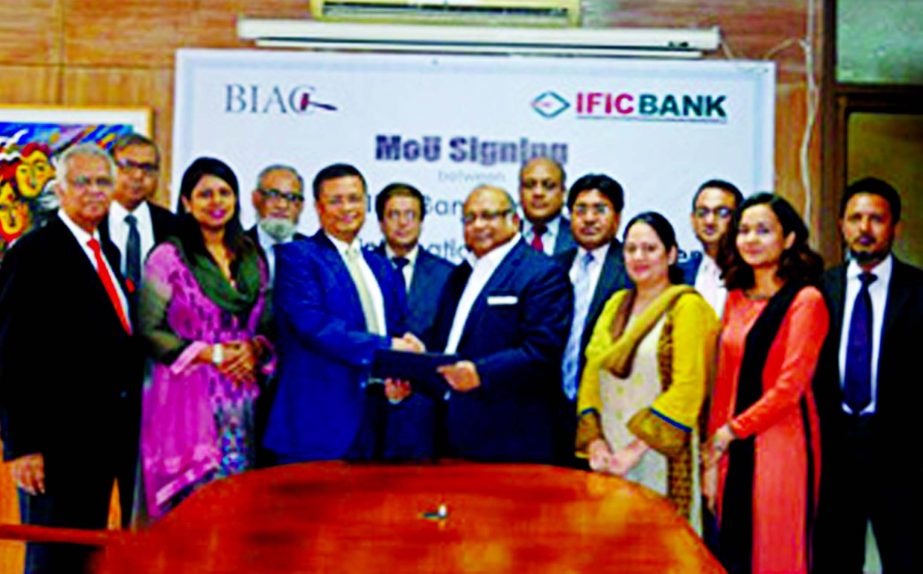 Bangladesh International Arbitration Centre (BIAC) signs a MoU with IFIC Bank Limited on resolution of commercial and money loan disputes through alternative dispute resolution (ADR). Muhammad A. Ali, CEO of BIAC and Shah A Sarwar, MD of IFIC Bank sign th