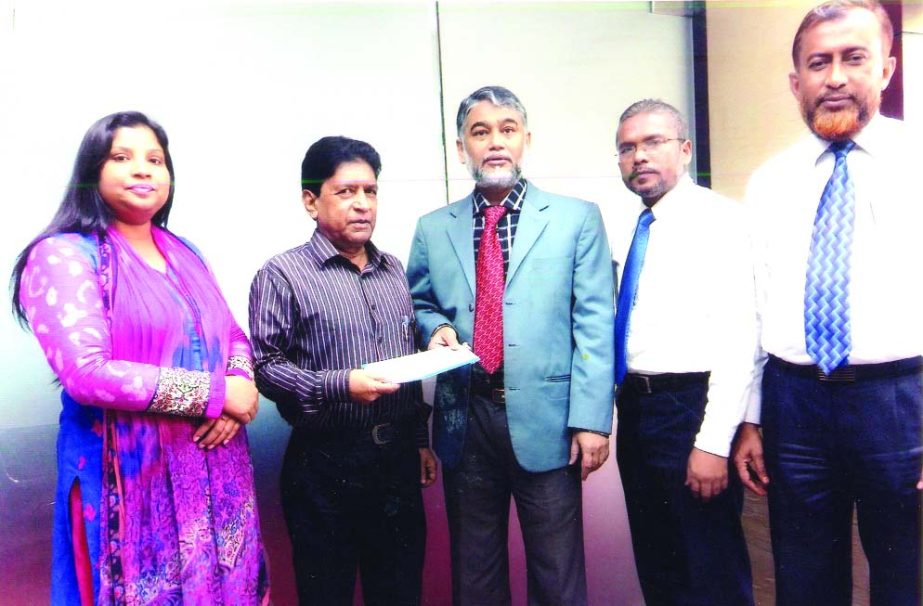 Taulkdar Md Zakaria Hossain, CEO of Union Insurance Company Ltd, handing over a cheque of motor insurance settlement to Monower Hossain Imu, officer of Australia Solar Power Ltd at the insurance office recently. RAJUK branch manager Sultana Akter Barsha