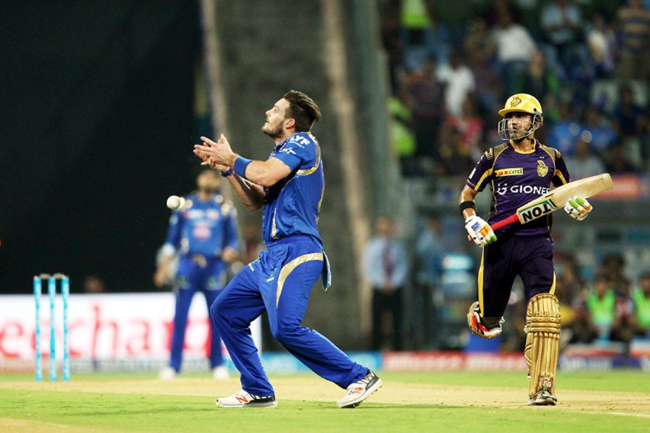 Mitchell McClenaghan of Mumbai Indians drops the catch that would have dismissed Kolkata Knight Riders captain Gautam Gambhir during match 24 of the Vivo Indian Premier League between the Mumbai Indians and the Kolkata Knight Riders held at the Wankhede