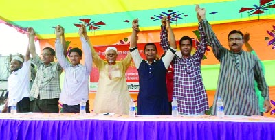 SAPAHAR( Rajshahi): UP chairman candidates in a 'face to public' function ahead of UP elections at Aihai Union in Sapahar Upazila in Rajshahi yesterday.