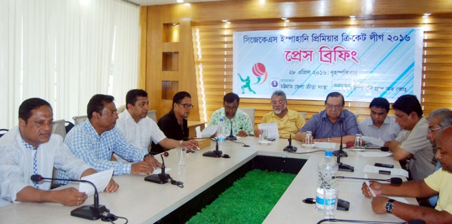 Abdul Hannan Akbar, Executive Member of CJKS and Secretary of Cricket Committee reading out a statement at a press briefing on CJKS Ispahani Premier Cricket League- 2016 in the Port City on Thursday.