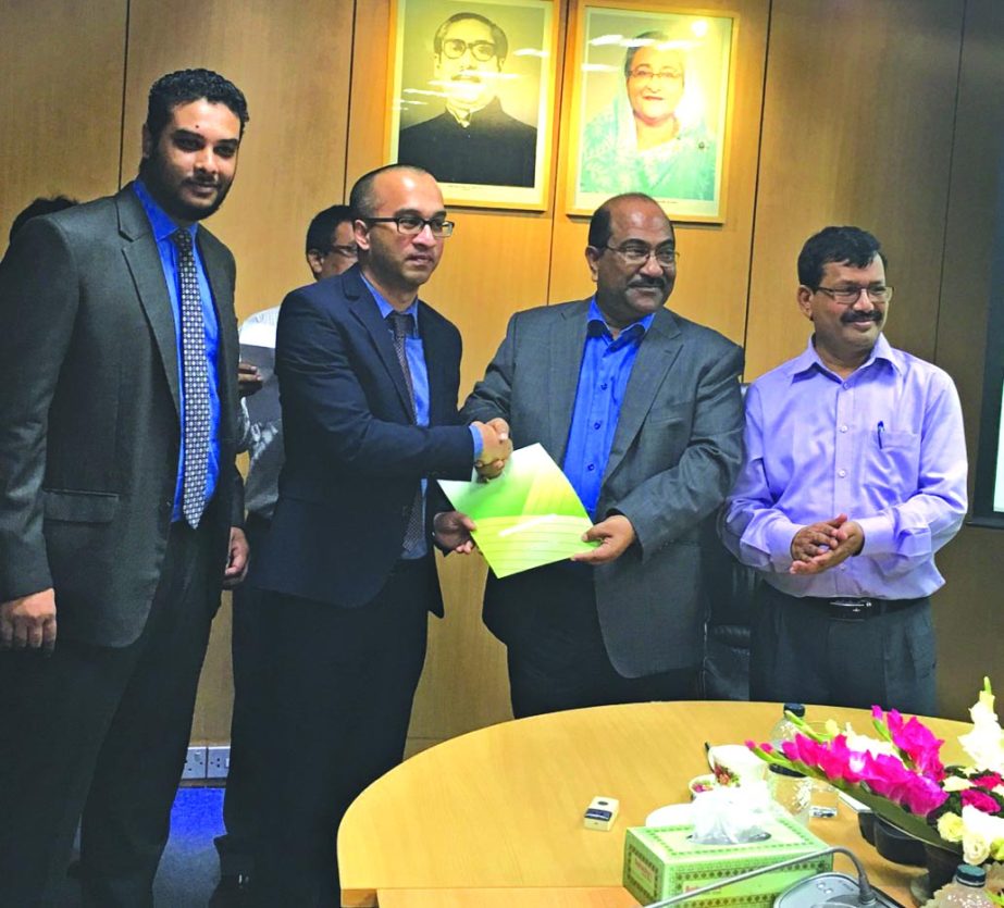 Mashrur Arefin, Additional Managing Director of City Bank receives a "Letter of Appreciation" from S.K. Sur Chowdhury, Deputy Governor of Bangladesh Bank (BB) on Wednesday. BB awarded city bank for achieving disbursement target of Agricultural and Rural